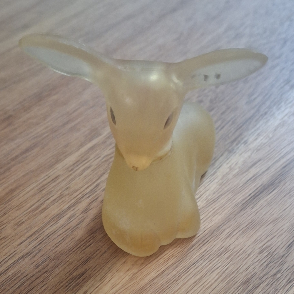 Avon Precious Doe Splash On Cologne .5 Fl Oz Sweet Honesty Bottle Empty.